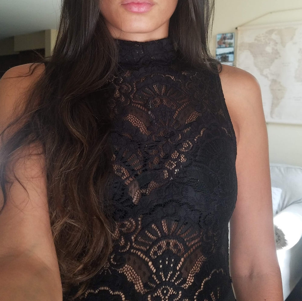 Mockneck lace jumpsuit ✨️ - Picture 2 of 8